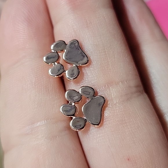 Rose Gold Pawprint Stud Earrings - Picture 3 of 7